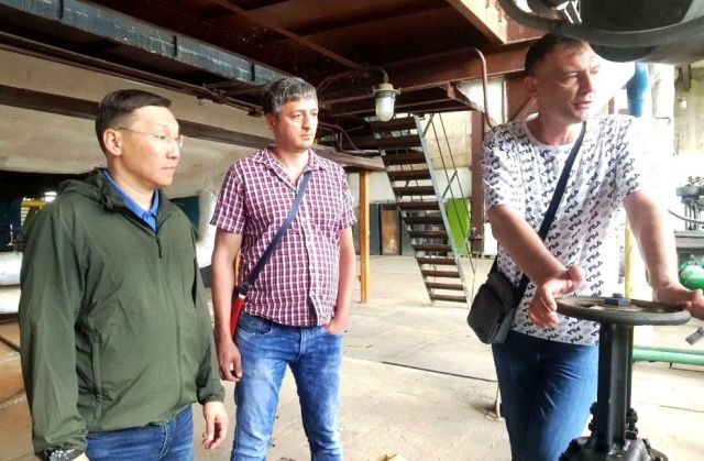 Якутские коммунальщики уже в донецком городе Кировское