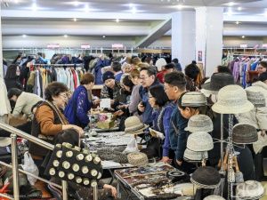 В Якутске открылась выставка-ярмарка «Якутия мастеровая»