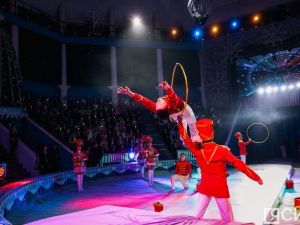 10 лучших школьников по итогам 2024 года наградили на Елке главы Якутии