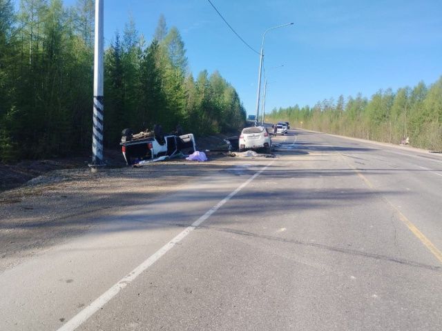 В Якутии в результате ДТП погибли трое человек, один находится в реанимации