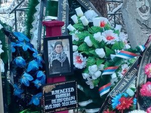Похоронен Антон Алексеев, погибший в музейном танке