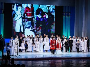 В Якутске прошло торжественное мероприятие в День родного языка и письменности