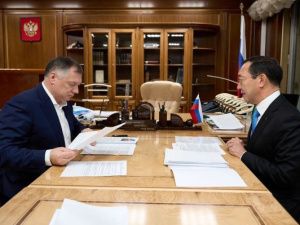 Айсен Николаев встретился с Маратом Хуснуллиным