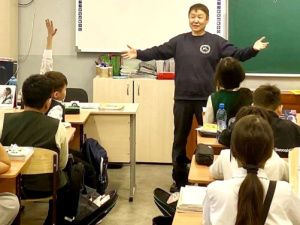 Ветераны - курсанты кадровой программы - отметили День воинской славы со школьниками