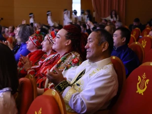 В Якутске открылся I Республиканский фестиваль национальных культур «Якутия многонациональная»