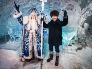 В Якутии зажгли огни на главной новогодней ёлке республики