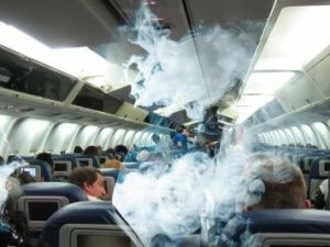 В самолете, летевшем рейсом «Депутатский – Якутск», поймали курильщика