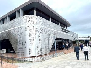 Царство вечной мерзлоты, большая радуга и айсберг: как выглядят павильоны регионов на ВЭФ-2023