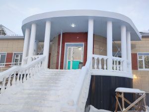 Школа и дом для переселенцев в Нюрбинском улусе проходят итоговые проверки