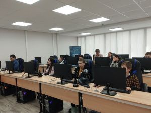 Якутская ИТ-школа обучает детей г. Кировское  