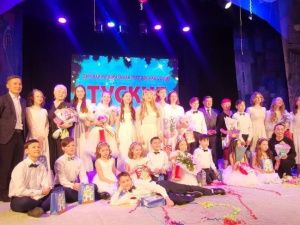 РОЖДЕСТВЕНСКИЙ ПОДАРОК детской музыкальной театральной студии «ТУСКУЛ»