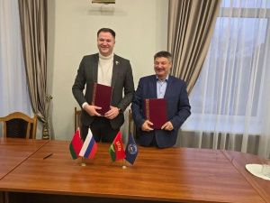В день рождения комсомола в Минске подписано соглашение о сотрудничестве между БРСМ и АО «Акционерная компания «Железные дороги Якутии»