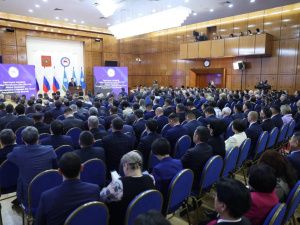 В Якутии стартует пилотный проект по содействию занятости подростков «Моя первая зарплата»