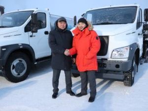 Новую водовозную технику передали поселениям Вилюйской группы улусов