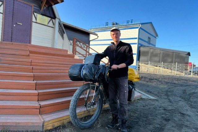 На велосипеде и байдарке: немецкий турист проделал путь из Оймякона в Верхоянск