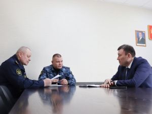 Состоялась рабочая встреча врио начальника УФСИН Сергея Акимова и руководителя филиала государственного фонда «Защитники Отечества» в Республике Саха (Якутия) Алексея Александрова