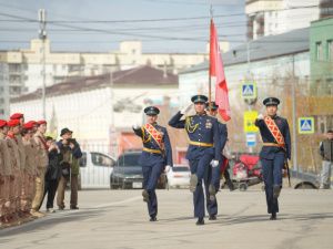 Событие: В Якутске торжественно подняли Знамя Победы