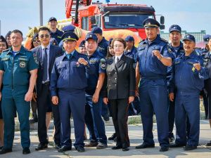 Новые пожарные машины переданы районным подразделениям противопожарной службы Якутии
