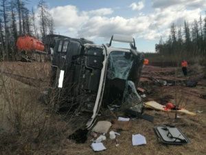 Водитель грузовика устроил ДТП и попал в реанимацию