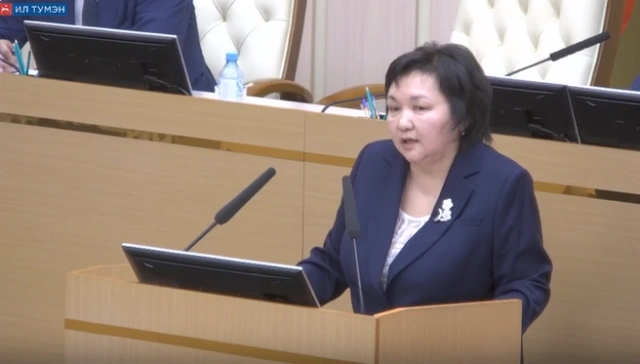 Алмазы просели, нефть просела, золото пока вытягивает кассу