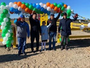 В Чурапче открыта новая детская площадка, построенная на средства гранта Фонда Президента РФ