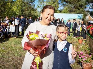 Учеников и студентов Высшей школы музыки поздравили в День знаний