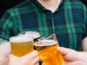 В Олекминском районе перед судом предстанет мужчина, который систематически спаивал 16-летнего знакомого