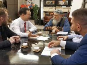 Глава Якутии встретился с известным китаеведом и мыслителем Брониславом Виногородским