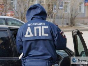 В Якутске мужчина предоставил инспекторам ДПС поддельные права