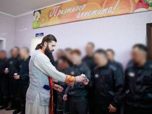 В Светлое Христово Воскресение священники посетили учреждения УФСИН