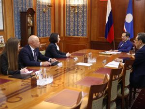 Айсен Николаев обсудил с Ириной Карлаш доступность финансовых услуг и повышение финансовой грамотности населения Якутии