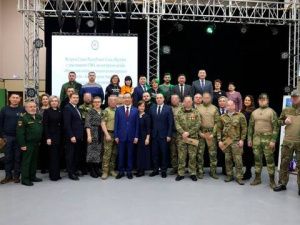 Айсен Николаев встретился с бойцами СВО и волонтерами Мирнинского района