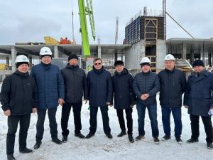 Замминистра культуры РФ осмотрел площадку строительства центра культурно развития в Нижнем Бестяхе