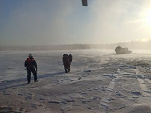 В Якутии спасены трое рыбаков