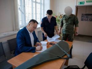 Альберт Семенов присоединился к акции “Сдай ружьё на СВО”