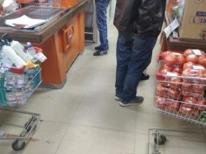 В Якутске проводится ежедневный мониторинг профилактики коронавирусной инфекции в торговых объектах