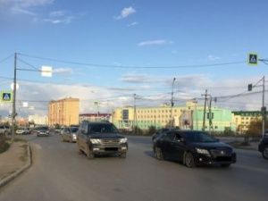 В Якутске джип сбил невнимательного пешехода: Новые подробности