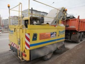 С улиц Якутска ежедневно убирается по 120 кубометров песка