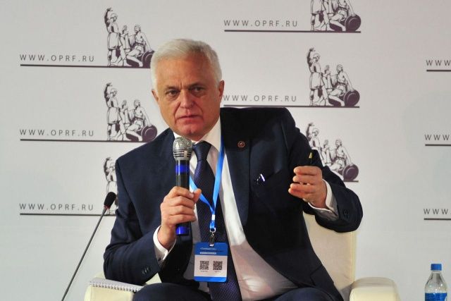 Александр Точенов поздравил якутян с Днём гражданского активиста