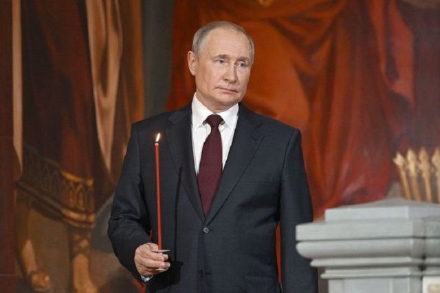 Владимир Путин поздравил россиян с Пасхой