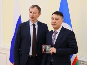 К 80-летию Авиалесоохраны Якутии вручили государственные награды