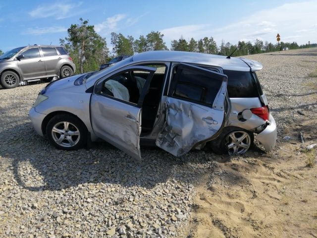 В Якутии в ДТП серьезно пострадали три девочки