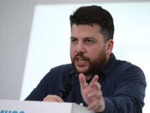 Соратник Навального заявил об отказе от новых протестов до весны