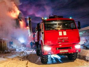 В Якутске на пожаре мужчина получил отравление угарным газом и ожоги