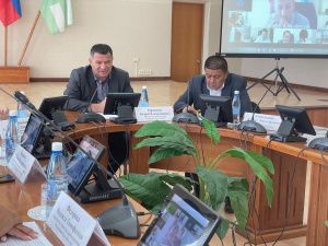 Поручено обеспечить строительство дебаркадеров для речного транспорта на протяжении реки Лена