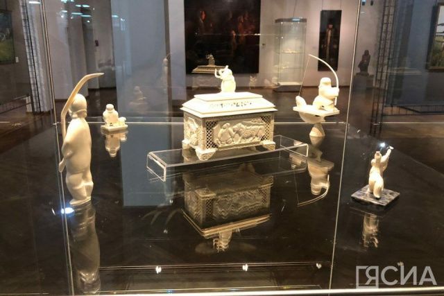 Национальный художественный музей презентовал выставку художника-костореза Михаила Слепцова