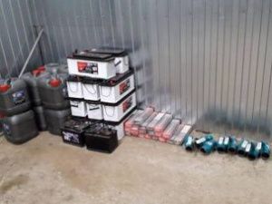 В Мирнинском районе двое мужчин украли автозапчасти и ГСМ на 700 тысяч рублей