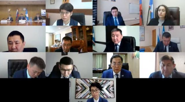 На заседании Правительства Якутии рассмотрена корректировка госбюджета на 2021 год и на плановый период 2022 и 2023 годов