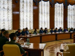 Комиссия МЧС России проверяет готовность Якутии к паводку и лесопожарному сезону