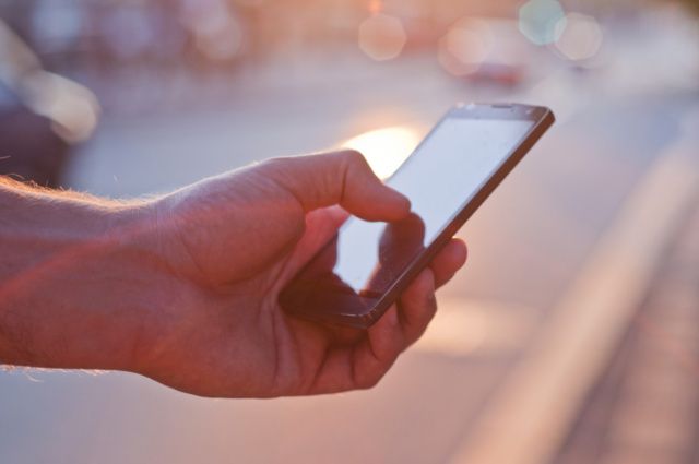 Почти два миллиона рублей похитили мошенники у троих якутян